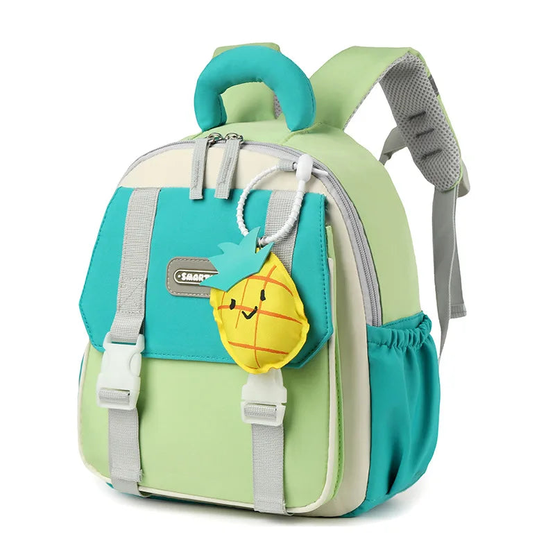 Mochila escolar infantil para meninos e meninas em idade pré-escolar
