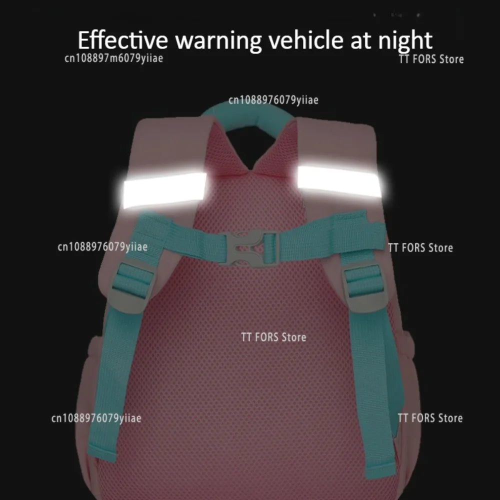 Mochila escolar infantil para meninos e meninas em idade pré-escolar